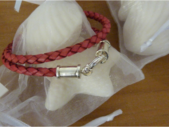 Pinkes Leder-Armband, 2-reihig, 2 Silberteile