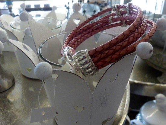 Armband hellrosa, 6-reihig, helle Silberteile