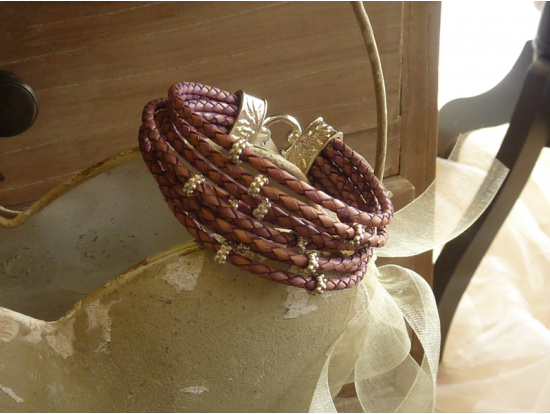 Rosa Leder-Armband, 8-reihig, helle Silberteile