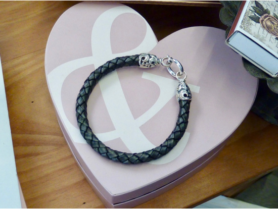 Dunkelgraues Leder-Armband, mitteldick