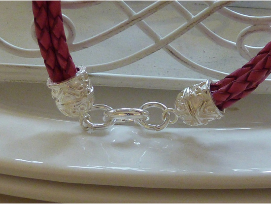 Pinkes Leder-Armband, 3-reihig, 1 Silber-Ring